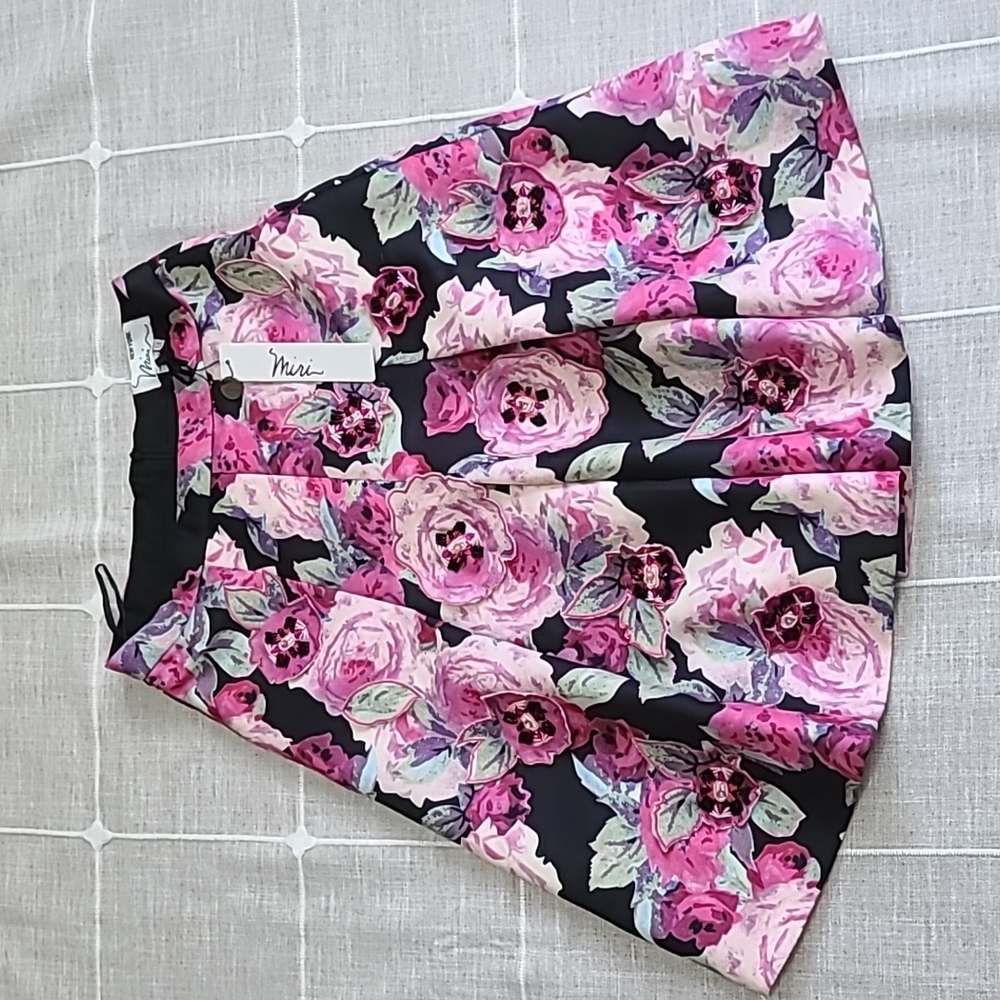 Miri New York designer skirt